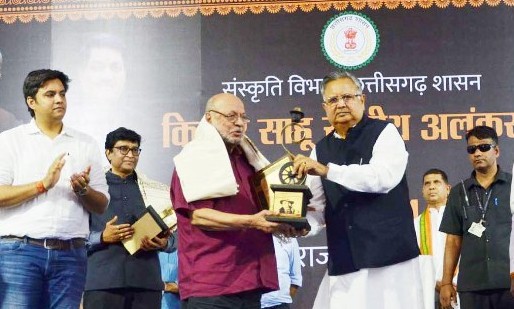 Shyam Benegal awarded