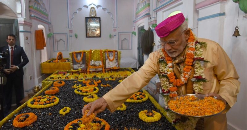 Modi at Janaki Mandir
