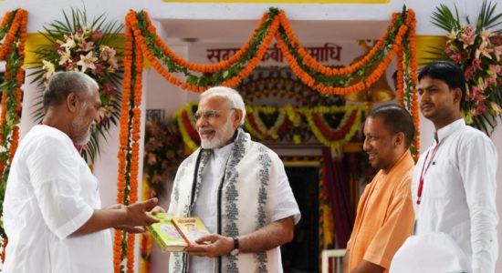 Samadhi Sant Kabir and Modi