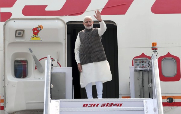 Modi emplanes for Tokyo