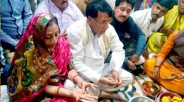 priest performing Puja