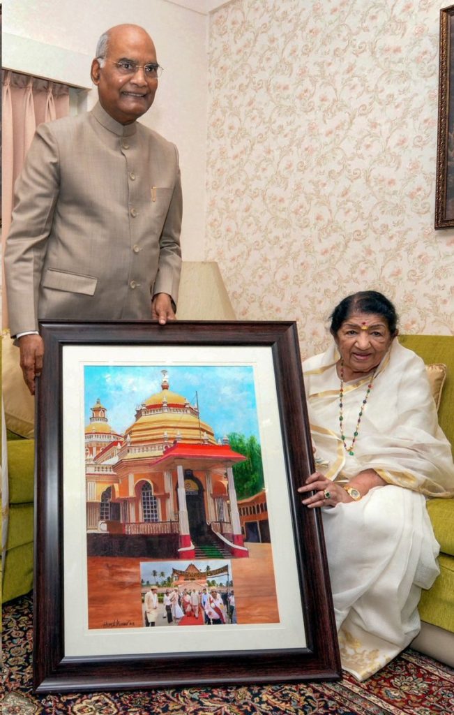  Lata Mangeshkar