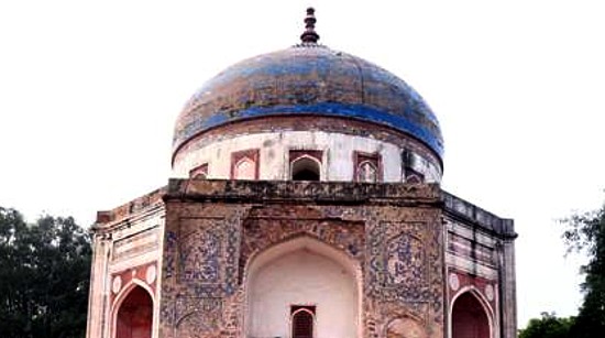 Neela Gumbad
