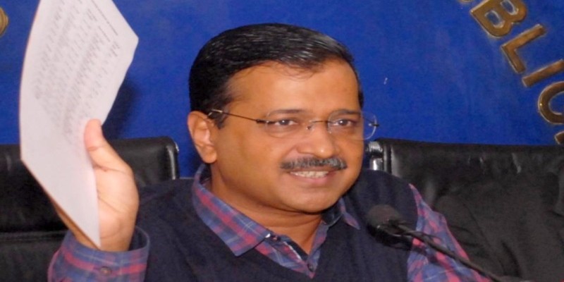 दिल्ली सरकार के अधिकार, केंद्र समीक्षा के लिए सुप्रीम कोर्ट में