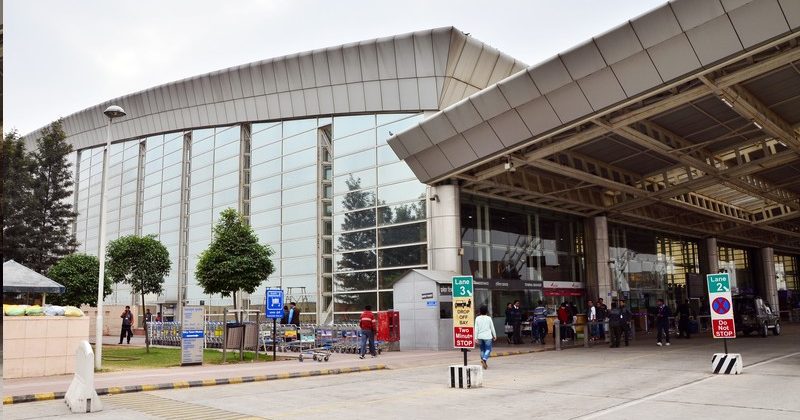 हवाई अड्डे