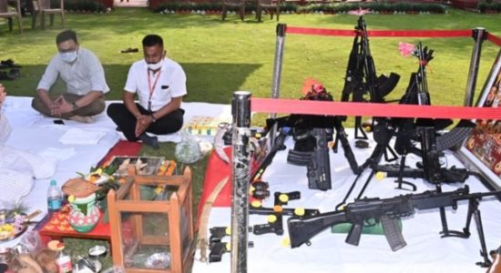 शस्त्र पूजा