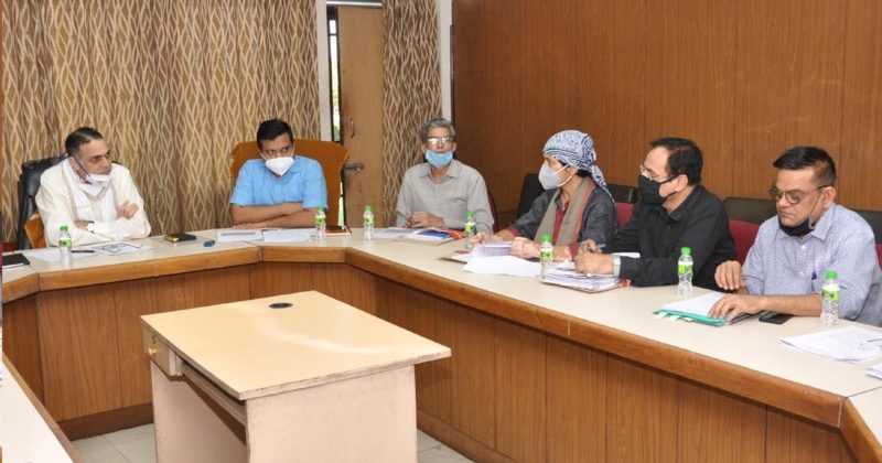 गृह निर्माण सहकारी समितियों