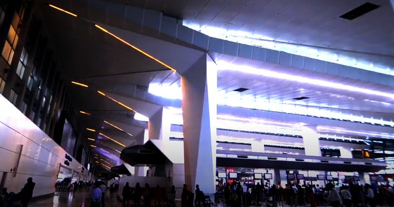 इंदिरा गांधी अंतर्राष्ट्रीय हवाई अड्डे