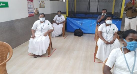 कोविद-19 टीकाकरण