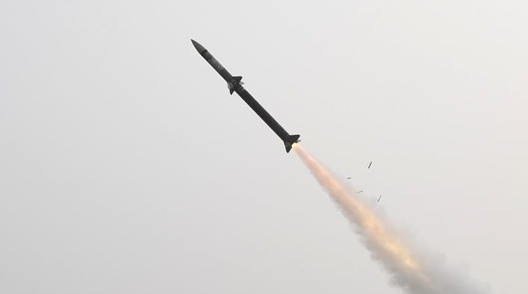 नई पीढ़ी की आकाश मिसाइल