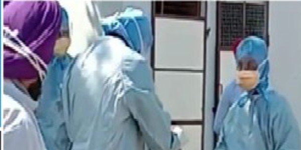 स्टाफ नर्सों