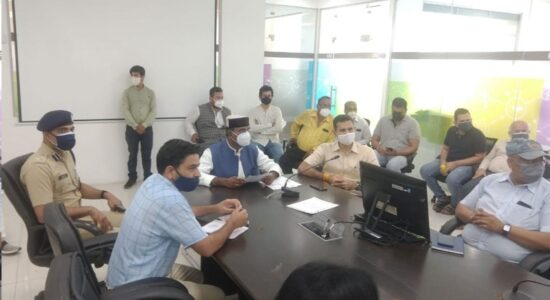 टीका लगवाओ