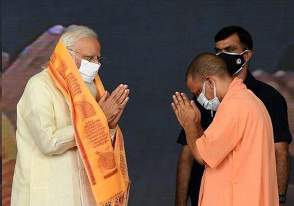 योगी की तारीफ