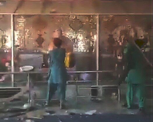 मंदिर पर हमला