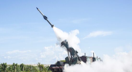 सर्फेस टू एयर