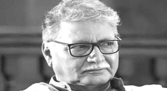 विक्रम गोखले