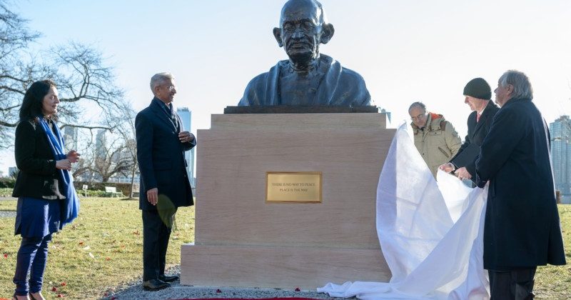 गांधी की प्रतिमा