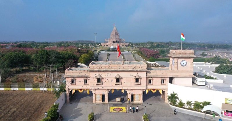 खोडलधाम मंदिर