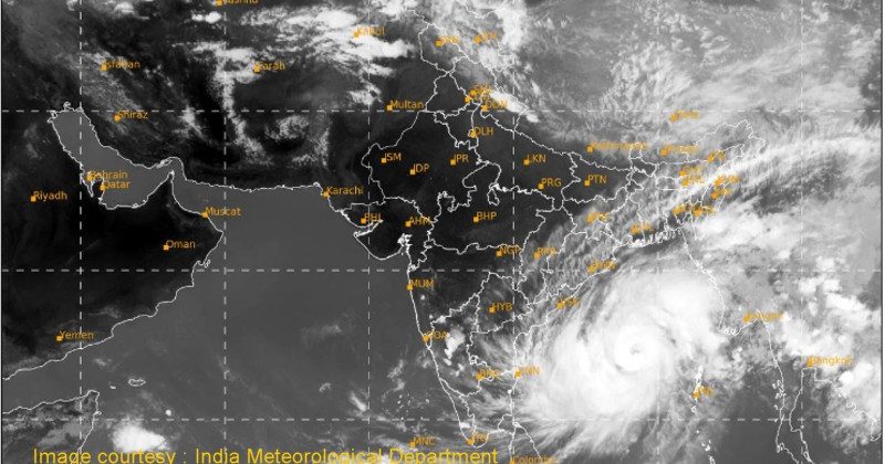 भीषण चक्रवाती तूफान मोचा