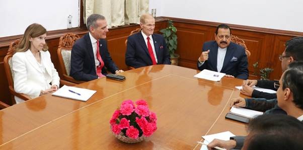 Congratulated Dr. Jitendra Singh for landing Chandrayaan-3 on the Moon