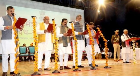 28 ministers in Madhya Pradesh took oath at Raj Bhavan