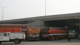 The nationwide strike of truck drivers has ended on Tuesday night.