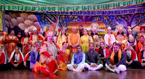 About 400 women artists in Ramlila of Uttarakhand