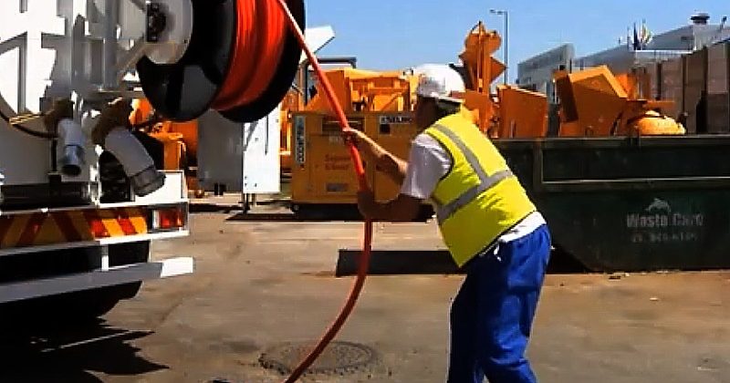 Out of 766 districts of the country, 729 are free from manual scavenging