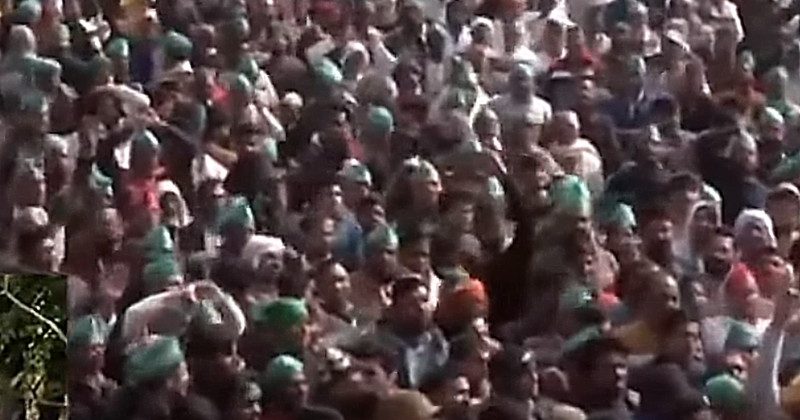 Barriers on Delhi's borders, traffic affected due to farmers' protest