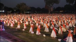 1484 Kathak dance practitioners created a Guinness World Record in the choreography of Rajendra Gangani