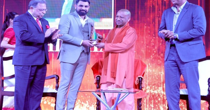 Chief Minister Yogi Adityanath honored sports personalities