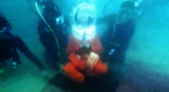 Modi sight Dwarka from the under the sea