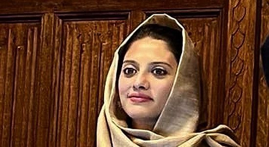 Kashmiri blogger Yana Mir