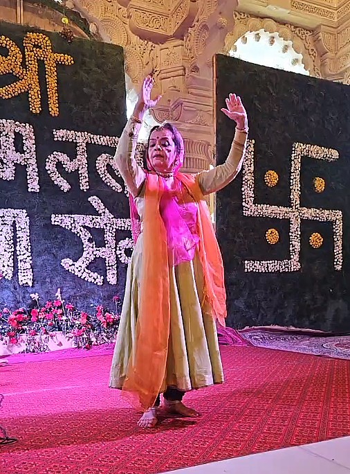 Devotional Kathak dance present by Ms. Prerna Shrimali in Shri Ram Janmabhoomi Teerth Khsetra