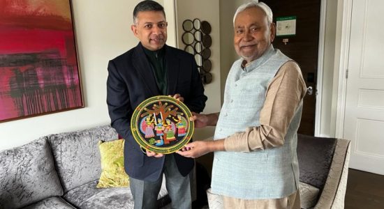 Nitish Kumar met India's High Commissioner to Britain Doraiswamy