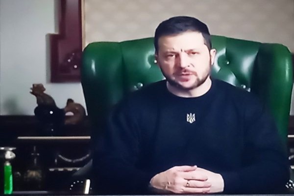 Zelensky laments lack of arms from the West