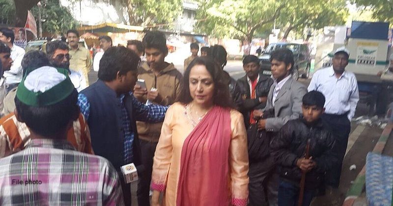 Surjewala banned for 48 hours for comment on Hema Malini