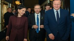 German and British foreign ministers meet Israeli President Herzog