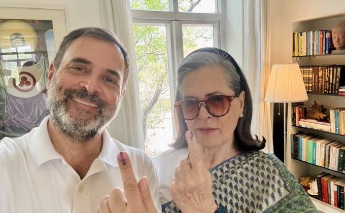 Vote for your rights and the future of your family, Rahul Gandhi