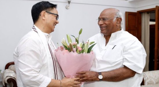 Rijiju pays courtesy call on Kharge