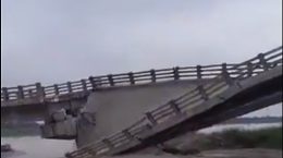 The under-construction bridge on Bakra river in Bihar suddenly collapsed