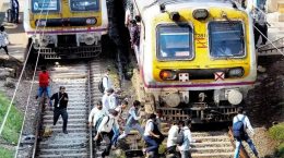 Four killed in tragic train accident in Mumbra area