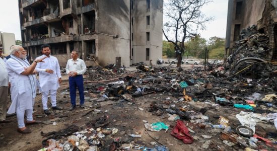 Modi condoles loss of lives in plane crash