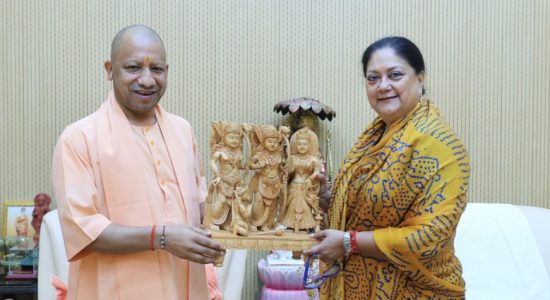 Smt Vasundhara Raje meets Chief Minister Yogi Adityanath
